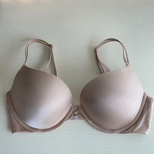Victoria’s Secret Very Sexy Push-up Bra in Nude